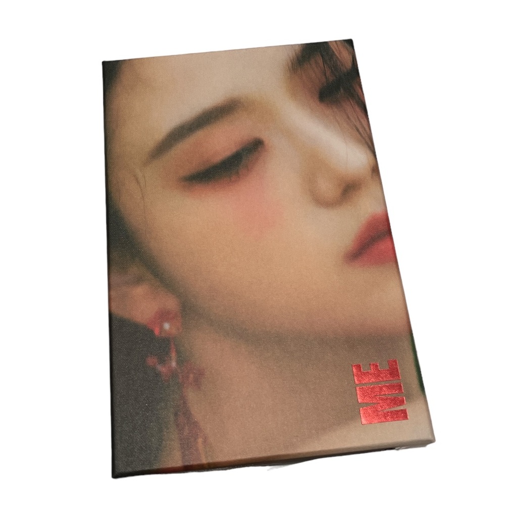 Blackpink Jisoo Me Album (full inclusion ✅ first edition pc✅